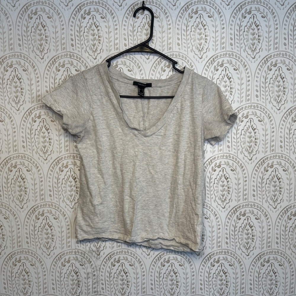 FOREVER 21 Light Heather Gray V Neck Short Sleeve‎ Casual T Shirt Women Size S